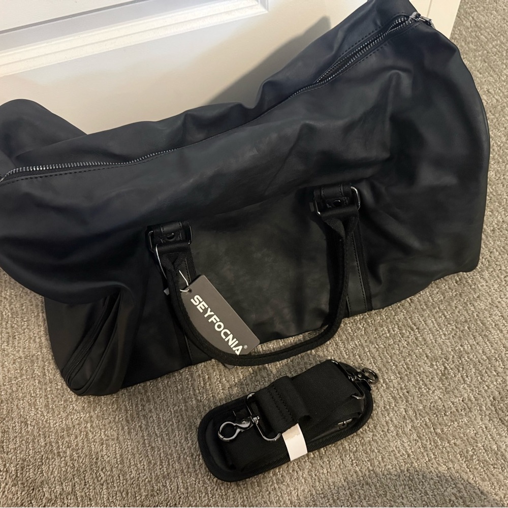 Duffel- Garment Bag/Backpack - Picture 8 of 9